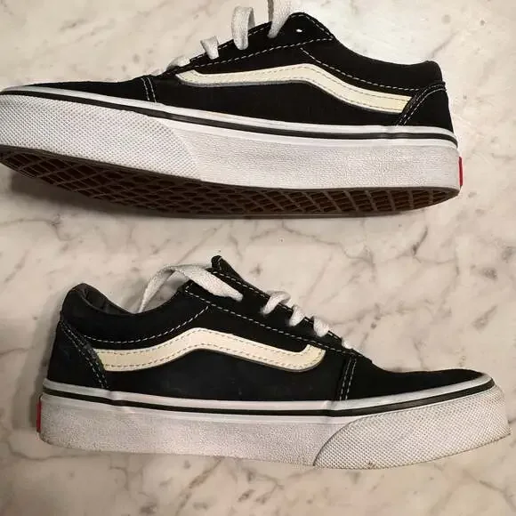 Vans Shoes Old Skool Kids Youth 2 Black Suede Classic Skateboard Sneakers Boys - Picture 3 of 8